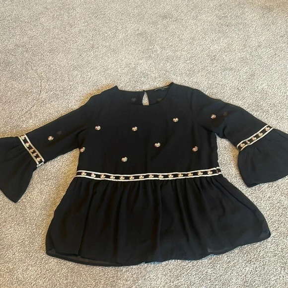 Harlowe & Graham Medium peplum top with floral embroidery - Picture 1 of 6